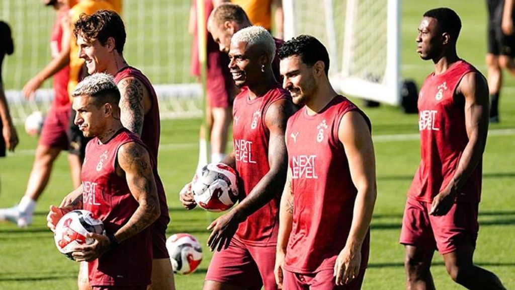 Galatasaray, ilk hazırlık maçına çıkıyor