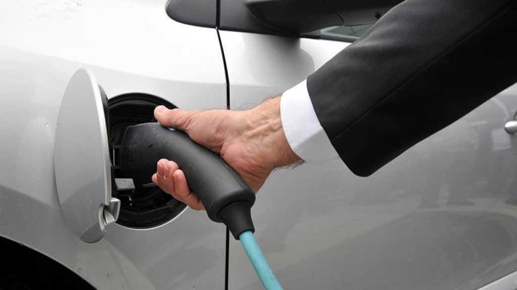 Elektrikli otomobil satışlarında ilk